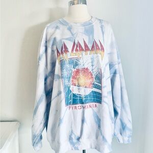 Def Leppard Pyromania Oversized Tie-Dye Crew Neck Sweatshirt Blue White, S/M